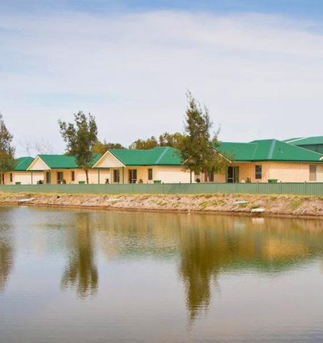 LakesideCottages